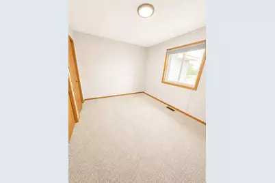 1442 Cleveland Street, Anoka, MN 55303 - Photo 15
