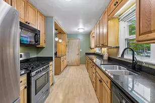 3613 Robin Ln, Hopkins, MN 55305 - Photo 5