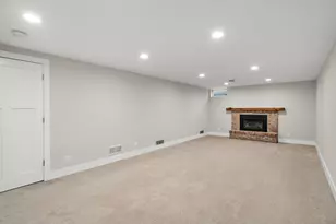 2105 Urbandale Ln N, Plymouth, MN 55447 - Photo 25