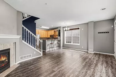 2171 Shamrock Place, Chaska, MN 55318 - Photo 5