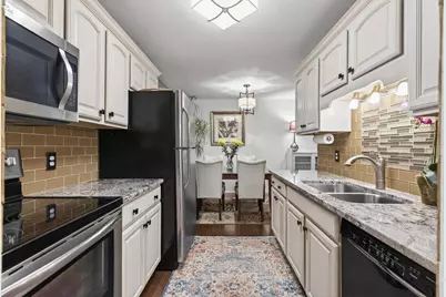 215 Barry Avenue S #216, Wayzata, MN 55391 - Photo 7