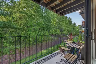 215 Barry Ave S, Wayzata, MN 55391 - Photo 17