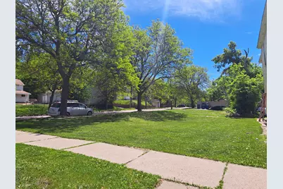 696 Sims Avenue, Saint Paul, MN 55106 - Photo 3