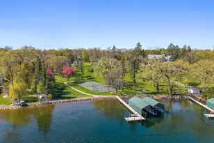 17950 Breezy Pt Rd, Wayzata, MN 55391 - Photo 3