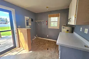 127 S State St, Warren, MN 56762 - Photo 17