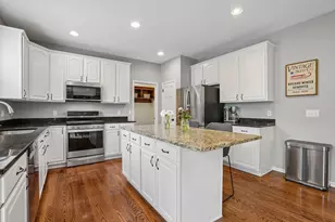 2908 Hilltop Dr, Chaska, MN 55318 - Photo 13