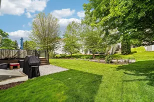 2908 Hilltop Dr, Chaska, MN 55318 - Photo 43