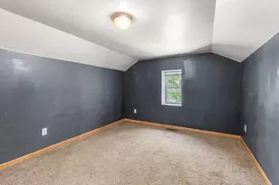 915 3rd Ave NW, Faribault, MN 55021 - Photo 13