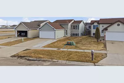 2126 59th Avenue S, Fargo, ND 58104 - Photo 35