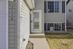 2126 59th Ave S, Fargo, ND 58104 - Photo 3