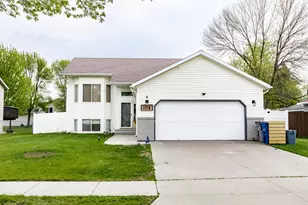 1116 18th St N, Moorhead, MN 56560 - Photo 1