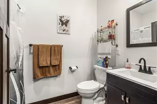 3403 Iris Dr, Eau Claire, WI 54703 - Photo 27