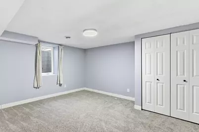 879 Iowa Avenue W, Saint Paul, MN 55117 - Photo 25