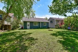 879 Iowa Ave W, Saint Paul, MN 55117 - Photo 33