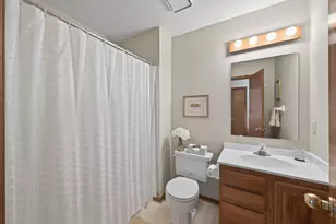 11106 Oregon Ave S, Bloomington, MN 55438 - Photo 27