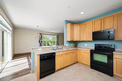 11808 Emery Village Drive N, Champlin, MN 55316 - Photo 9