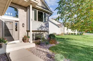 10780 Sailor Way, Woodbury, MN 55129 - Photo 3