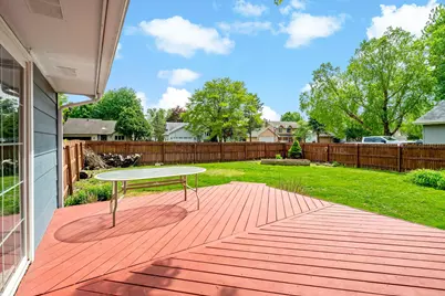 979 Pointe Way, Eagan, MN 55123 - Photo 3