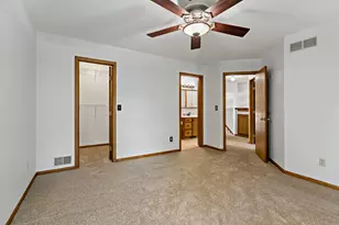 979 Pointe Way, Eagan, MN 55123 - Photo 15
