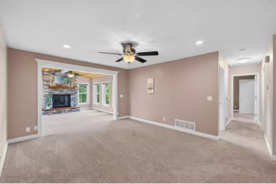 9391 Newcastle Road, Woodbury, MN 55125 - Photo 19