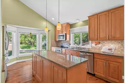 9391 Newcastle Road, Woodbury, MN 55125 - Photo 5