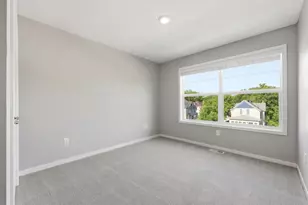 911 7th St N, Fargo, ND 58102 - Photo 23
