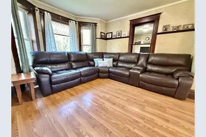 402 Saint Paul Avenue S, Thief River Falls, MN 56701 - Photo 5