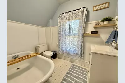 402 Saint Paul Avenue S, Thief River Falls, MN 56701 - Photo 23