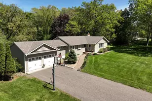4713 Fairhills Rd W, Minnetonka, MN 55345 - Photo 65