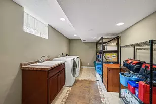 4713 Fairhills Rd W, Minnetonka, MN 55345 - Photo 41