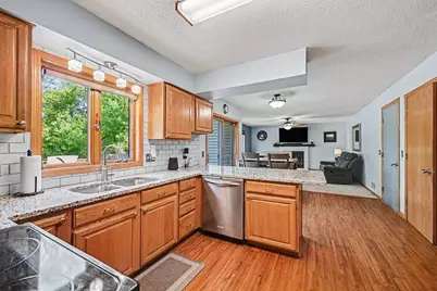 8373 Jorgensen Avenue S, Cottage Grove, MN 55016 - Photo 9