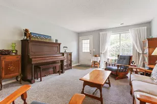 8921 Ladino Cir, Eden Prairie, MN 55347 - Photo 3