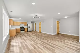 132 York Ave, Saint Paul, MN 55117 - Photo 7