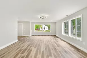 132 York Ave, Saint Paul, MN 55117 - Photo 5
