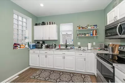 830 E 2nd Street, Duluth, MN 55805 - Photo 7