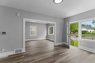 4735 Aldrich Ave N, Minneapolis, MN 55430 - Photo 15