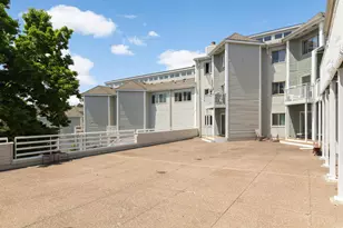 1390 Carling Dr, Saint Paul, MN 55108 - Photo 37