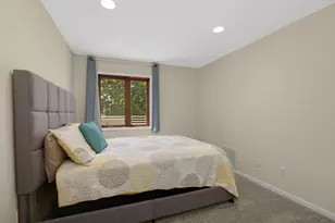 1390 Carling Dr, Saint Paul, MN 55108 - Photo 25