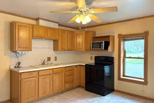 752 E Mark St, Winona, MN 55987 - Photo 5