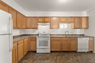 949 Wescott Trail, Eagan, MN 55123 - Photo 3