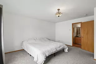 10035 Fallgold Parkway N, Brooklyn Park, MN 55443 - Photo 15