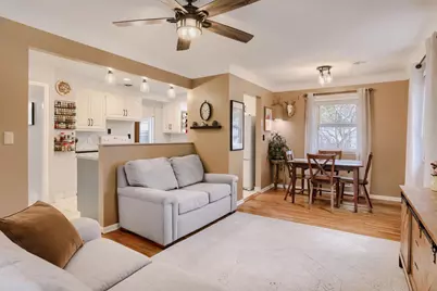 818 Larpenteur Avenue W, Saint Paul, MN 55113 - Photo 15
