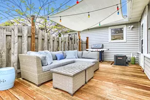 818 Larpenteur Ave W, Saint Paul, MN 55113 - Photo 9