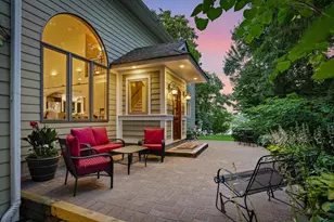 220 Frontier Ct, Chanhassen, MN 55317 - Photo 5