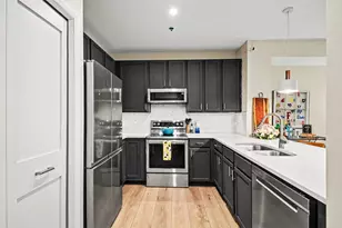 645 N 1st St, Minneapolis, MN 55401 - Photo 1