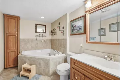 7860 Upper 17th Street N, Oakdale, MN 55128 - Photo 19