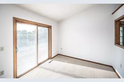 1500 Lakeview Curve, Eagan, MN 55122 - Photo 9