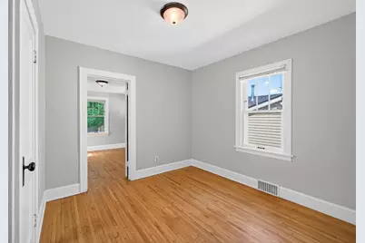 967 Rose Avenue E, Saint Paul, MN 55106 - Photo 21