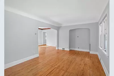 967 Rose Avenue E, Saint Paul, MN 55106 - Photo 5