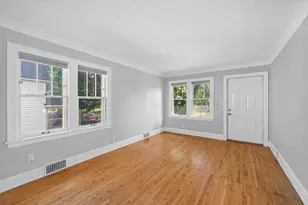 967 Rose Ave E, Saint Paul, MN 55106 - Photo 7